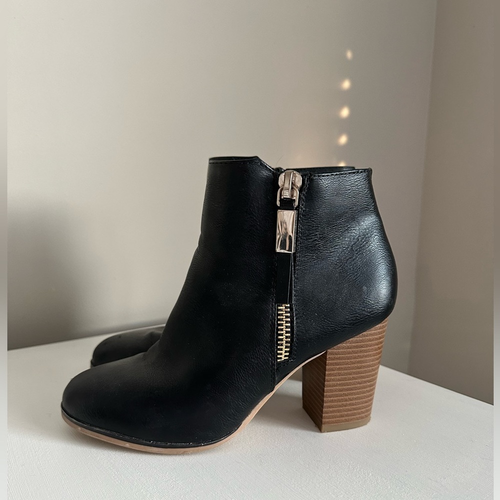 Black Leather Boots with Tan Wood Heel